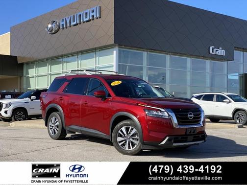 2024 Nissan Pathfinder SL