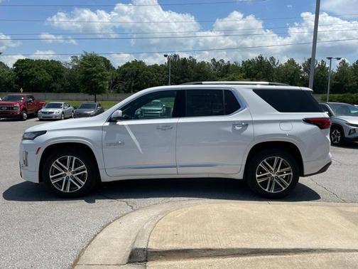 2023 Chevrolet Traverse High Country