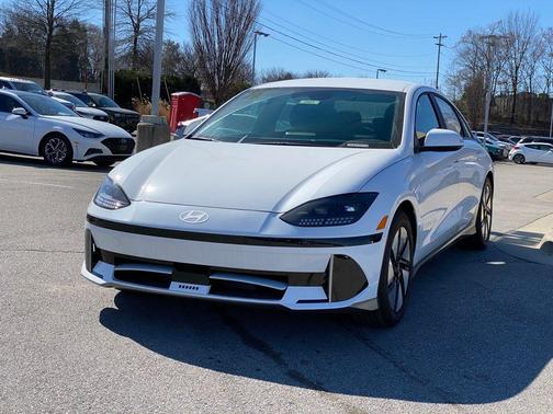 2025 Hyundai IONIQ 6 SE