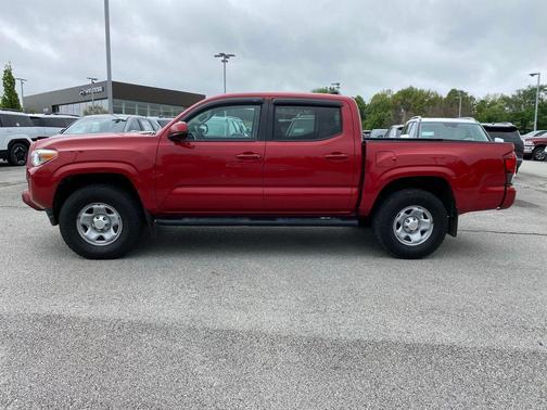 Barcelona Red Metallic 2018 Toyota Tacoma SR