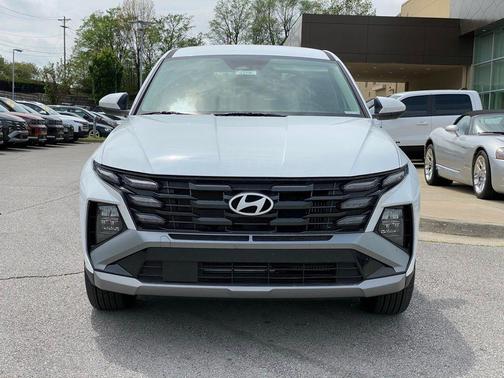 White Pearl 2026 Hyundai TUCSON Hybrid Blue SE