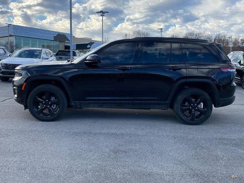 2023 Jeep Grand Cherokee Altitude