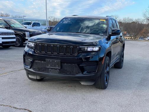 2023 Jeep Grand Cherokee Altitude