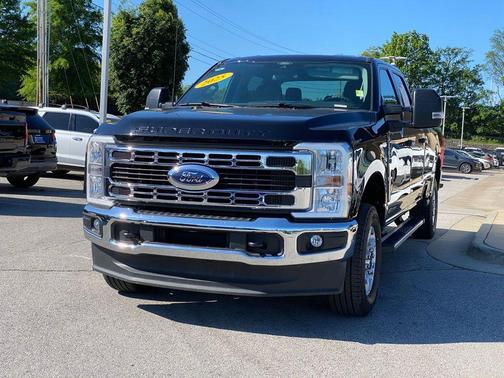 Black Metallic 2025 Ford F-250 XLT
