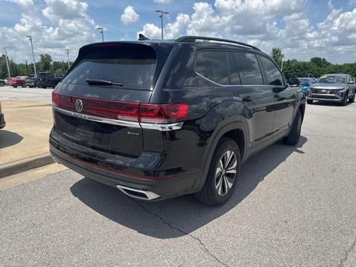 2024 Volkswagen Atlas 2.0T SE