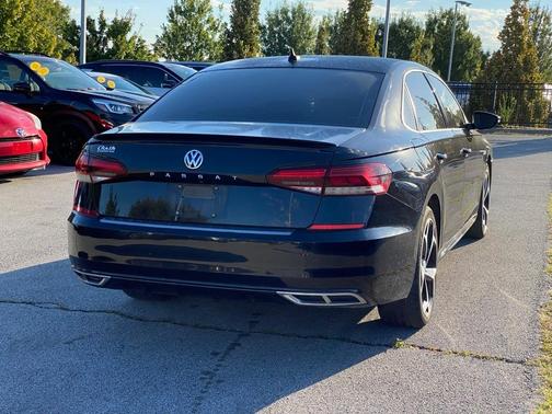 2021 Volkswagen Passat 2.0T R-Line