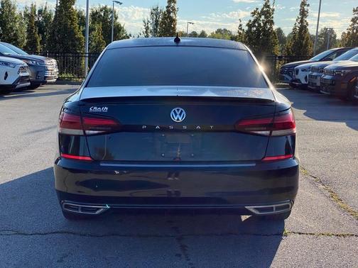 2021 Volkswagen Passat 2.0T R-Line