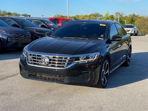 2021 Volkswagen Passat 2.0T R-Line