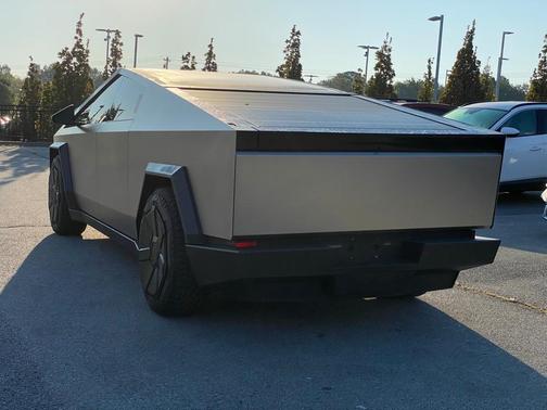 2024 Tesla Cybertruck Cyberbeast