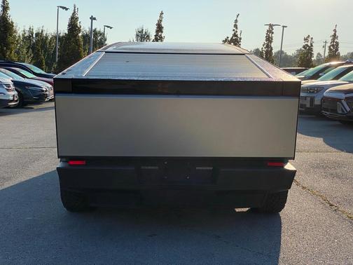 2024 Tesla Cybertruck Cyberbeast