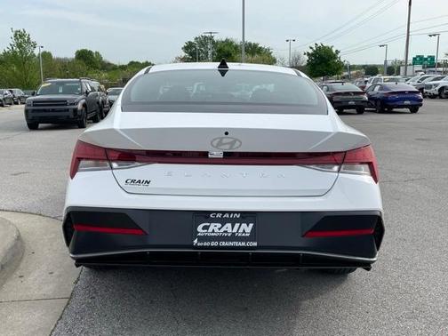 2025 Hyundai ELANTRA SEL Convenience