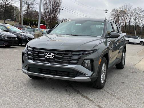 Gray 2026 Hyundai TUCSON SE