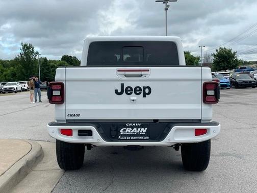 2023 Jeep Gladiator Overland