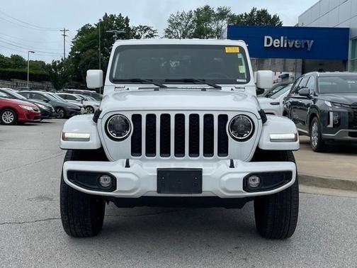 2023 Jeep Gladiator Overland