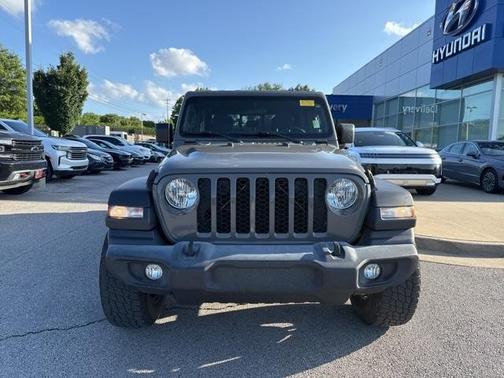 2020 Jeep Gladiator Sport