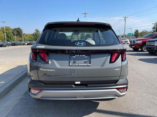 2025 Hyundai TUCSON SE