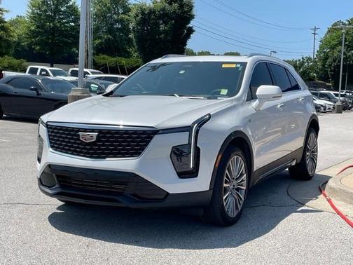 2024 Cadillac XT4 Premium Luxury
