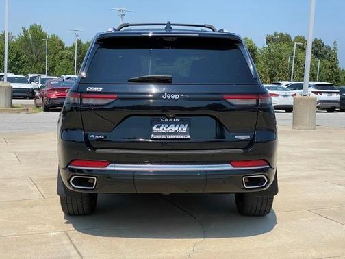 2023 Jeep Grand Cherokee Summit