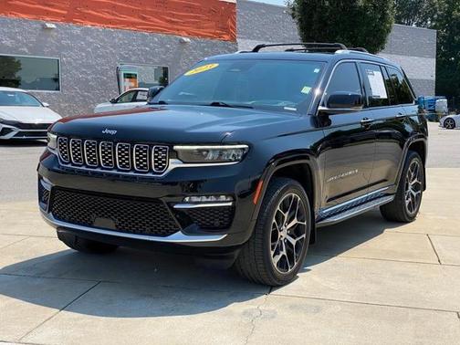 2023 Jeep Grand Cherokee Summit