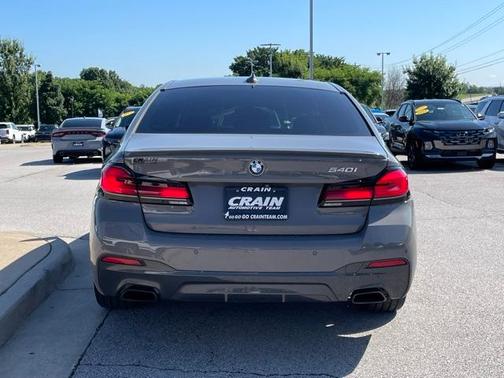 2021 BMW 540 i
