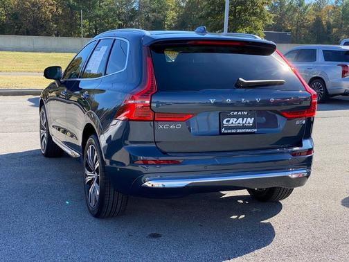 2023 Volvo XC60 B5 Plus Bright Theme