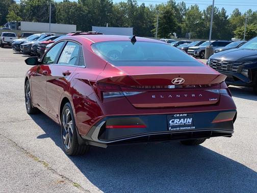 2025 Hyundai ELANTRA Limited