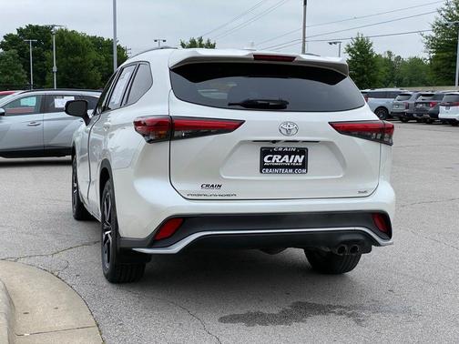 Blizzard Pearl 2021 Toyota Highlander XSE