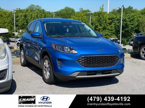 Blue Metallic 2021 Ford Escape SE