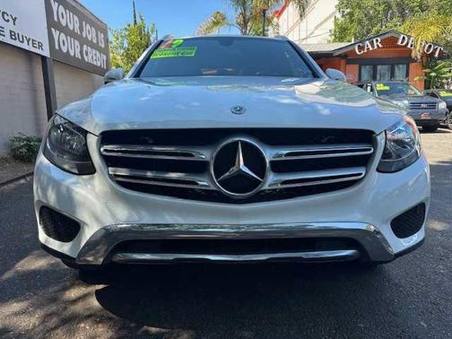 2019 Mercedes-Benz GLC 300 Base