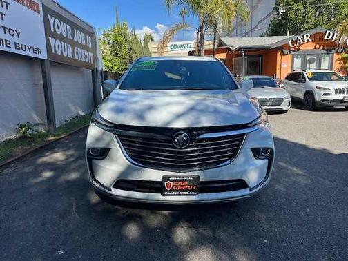 2023 Buick Enclave Essence