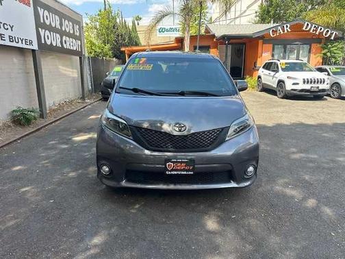 2017 Toyota Sienna SE Premium