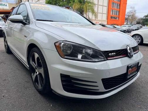 2015 Volkswagen Golf GTI SE