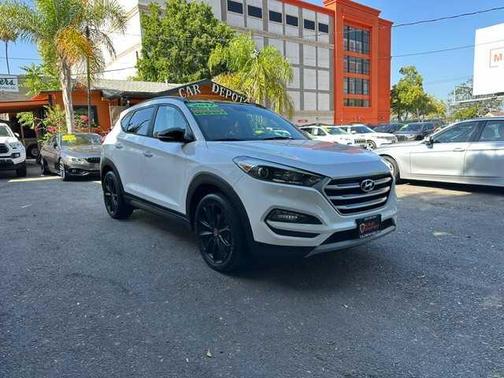 Dazzling White 2017 Hyundai TUCSON Night