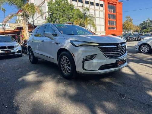2022 Buick Enclave Essence