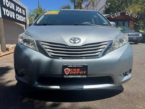 2014 Toyota Sienna XLE