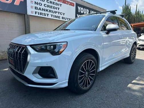 Ibis White 2022 Audi Q3 40 Premium