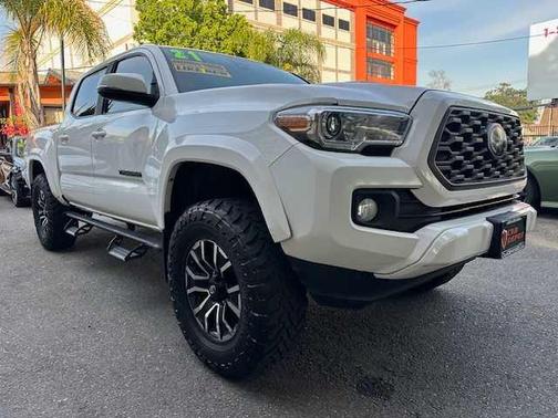2021 Toyota Tacoma TRD Sport