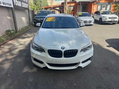 2015 BMW 228 i