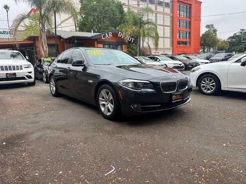 2011 BMW 528 i