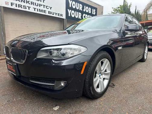 2011 BMW 528 i