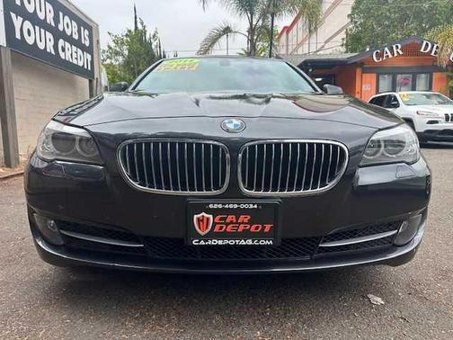 2011 BMW 528 i