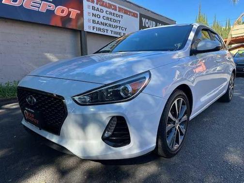 2018 Hyundai Elantra GT Base