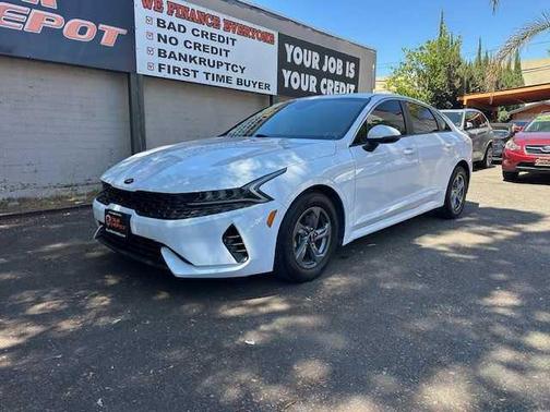 2021 Kia K5 LX