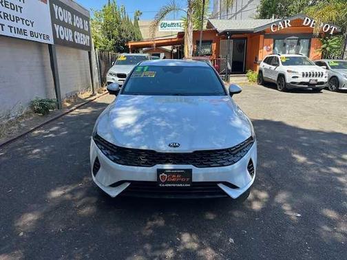 2021 Kia K5 LX