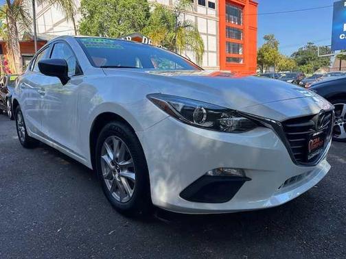 2016 Mazda Mazda3 i Sport
