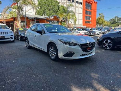 2016 Mazda Mazda3 i Sport