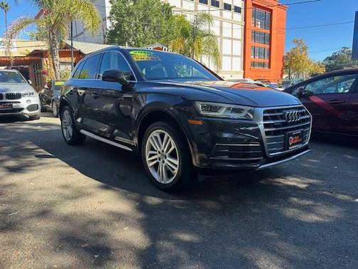 2018 Audi Q5 2.0T Premium Plus