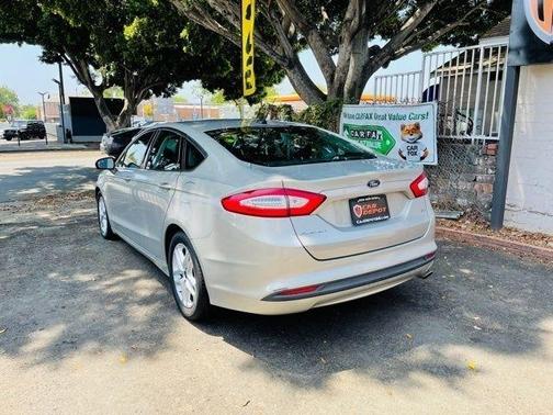 2015 Ford Fusion SE