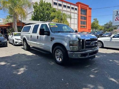 White 2009 Ford F-250 Lariat