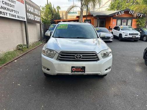 2010 Toyota Highlander SE